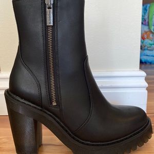 Dr. Marten Magdalena II